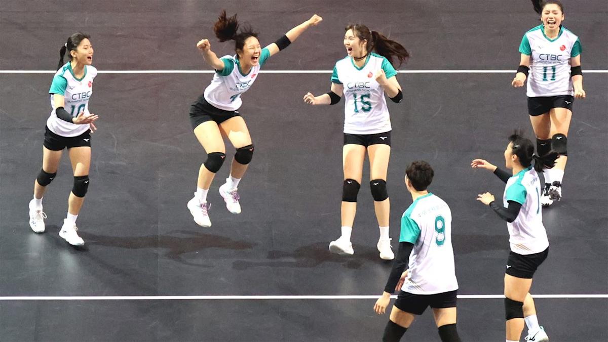UVL女排驚奇!中信學院三年首闖冠軍戰,蔡幼群28分粉碎台師大26季夢