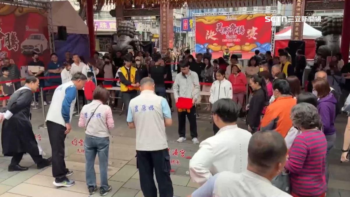 數據揭秘:豐原慈濟宮擲筊冠軍誕生!11歲蔡小弟十聖筊驚天逆轉百萬名車