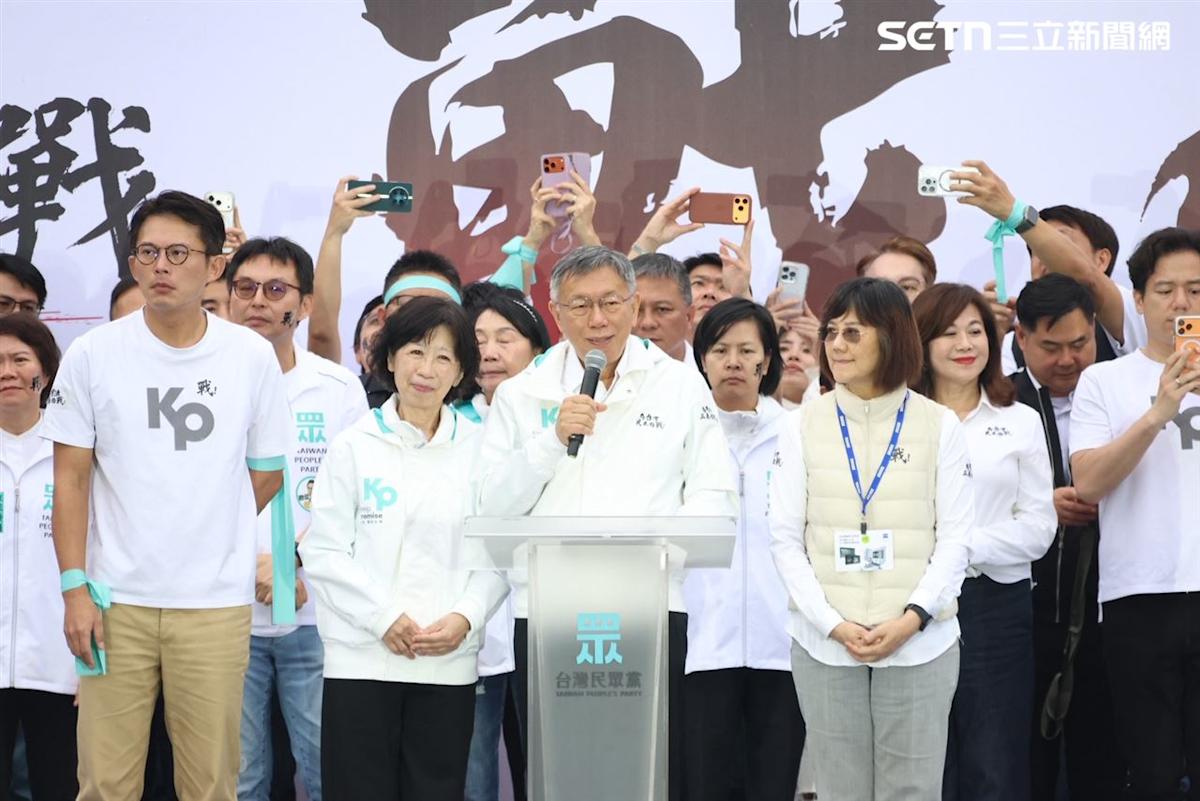 民眾黨凱道集會線上人數爭議:官方十萬vs.實測千餘,小草熱情面臨挑戰