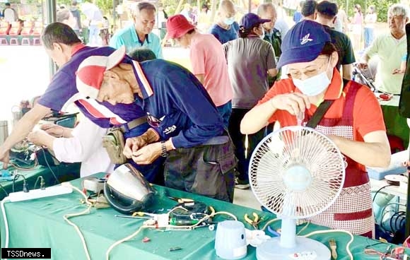 屏東萬丹森林公園二手市集湧逾八千人潮 縣府力推循環經濟與永續休憩新典範