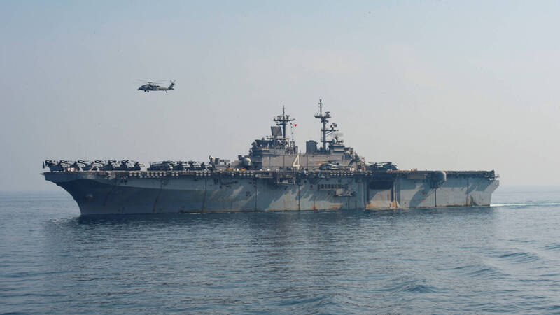 四萬噸級兩棲巨艦馳援中東:的黎波里號、拳師號戰略差異剖析