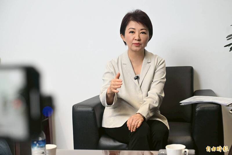軍購千億爭議:盧秀燕疾呼「不必等發價書」,8千億至1兆元方能應對全球搶武潮