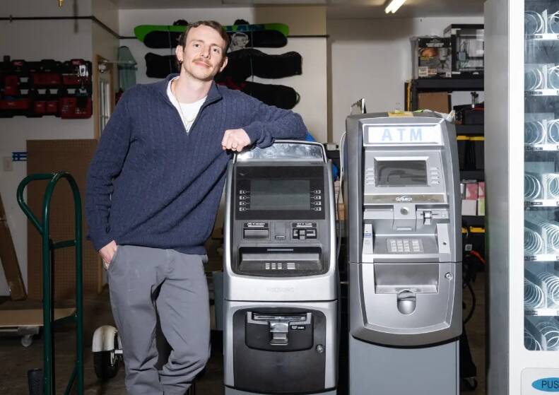告別幻想!工程師實證:ATM 副業每月 4 小時創造 4.7 萬「半被動財富」