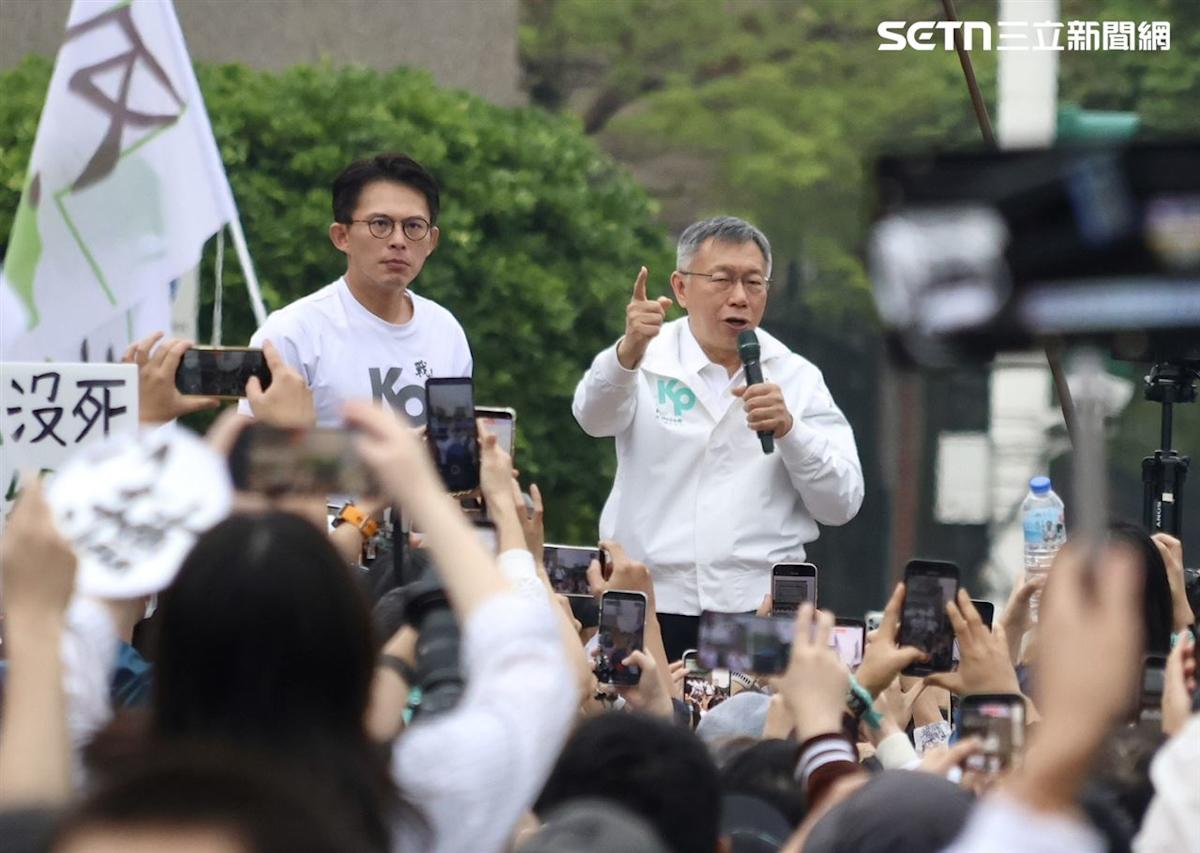 凱道「政治大戲」:國民黨告發柯文哲卻現身聲援,律師諷「縱火犯」