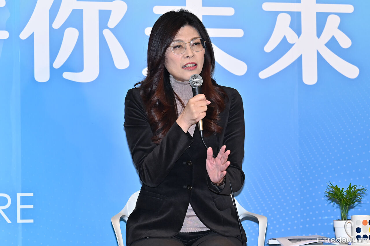 京華城案掀司法風暴!鄭麗文缺席凱道力挺柯文哲,直言「善良者不應袖手旁觀」