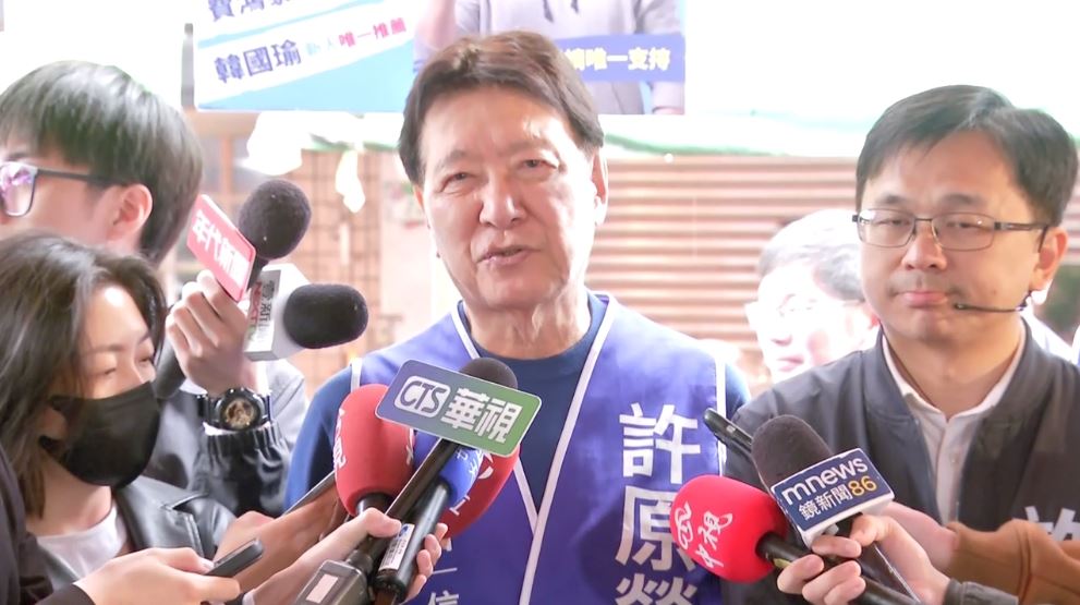 柯文哲一審判17年引爆政壇震撼!趙少康重砲質疑司法公正性,藍白凱道集結掀波瀾