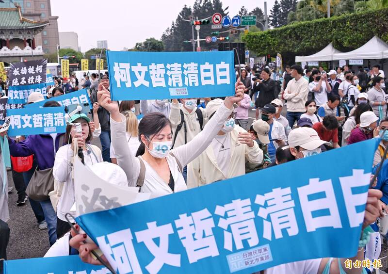 小草女「蹭便當」指控引爆輿論:社群造謠、體態歧視與真實性挑戰