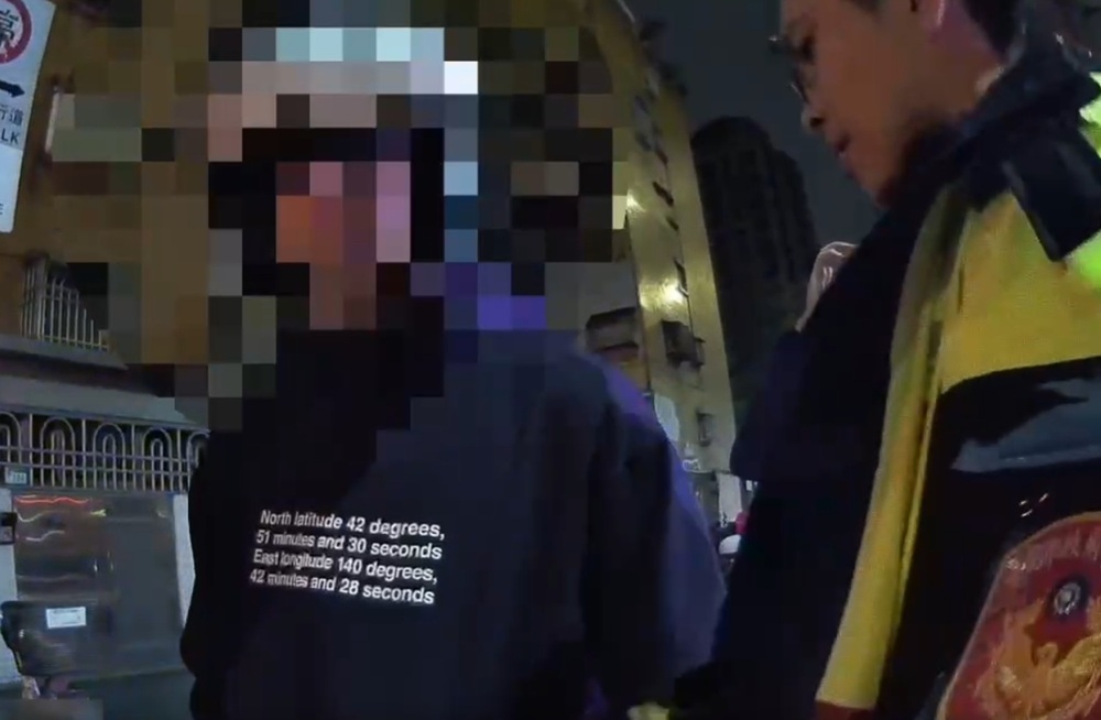 失控瞬間:酒駕男紅燈左轉暴衝襲警,公權力挑戰下的法律審判