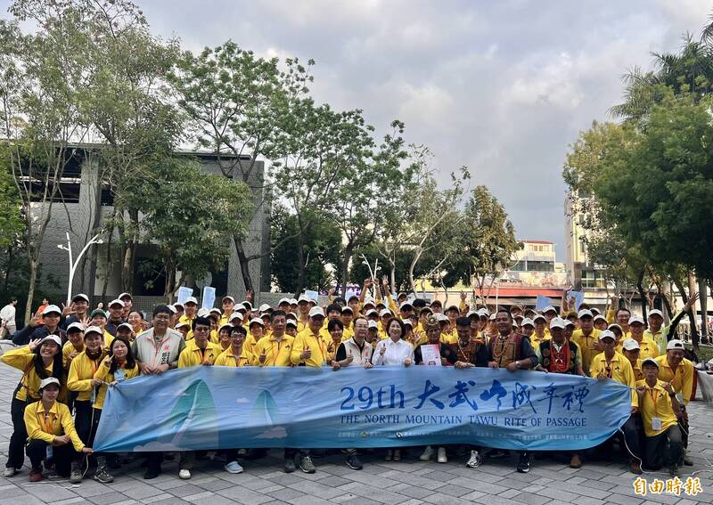 屏東大武山成年禮29屆：58位青年勇攀北大武，淬鍊世代傳承的生命韌性