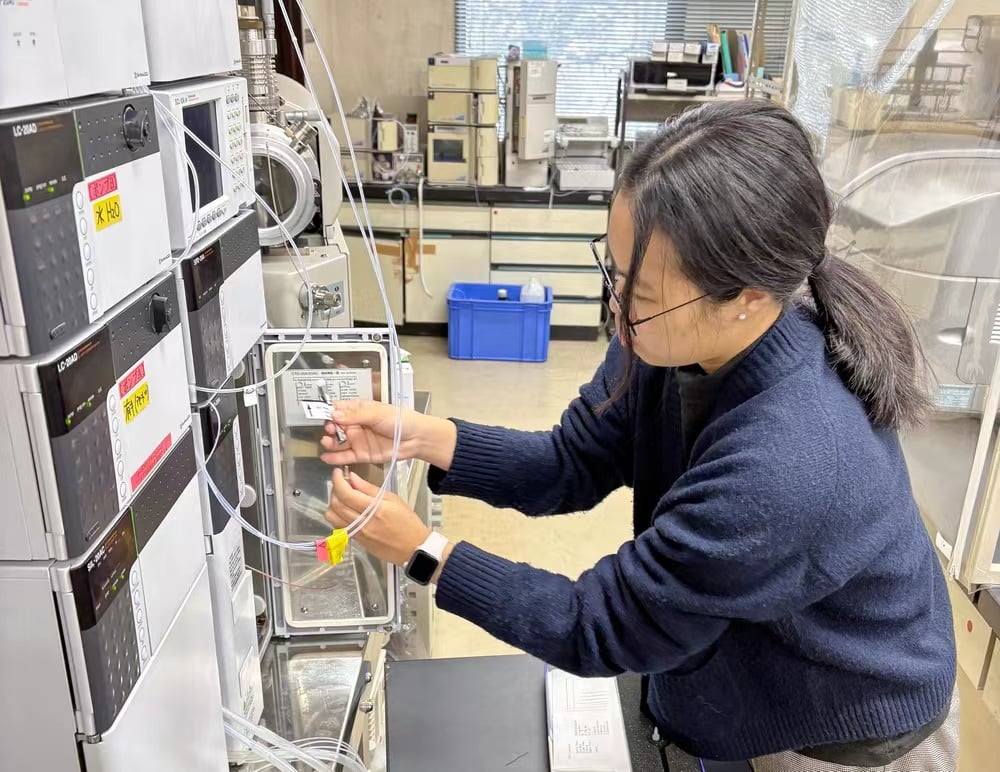 嘉大林孟淳攜手東大解密稻殼奇蹟：農業廢棄物如何變身「生物除草劑」？