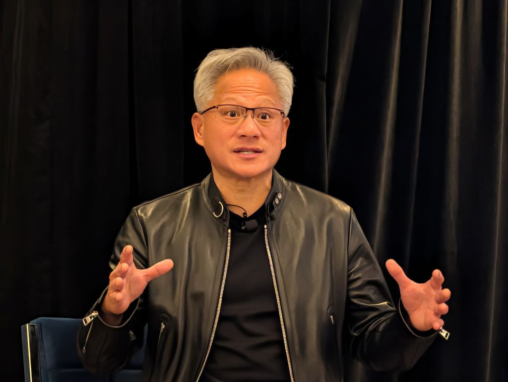 黃仁勳親解AI職場焦慮：工具不可怕，拒絕學習才是最大威脅