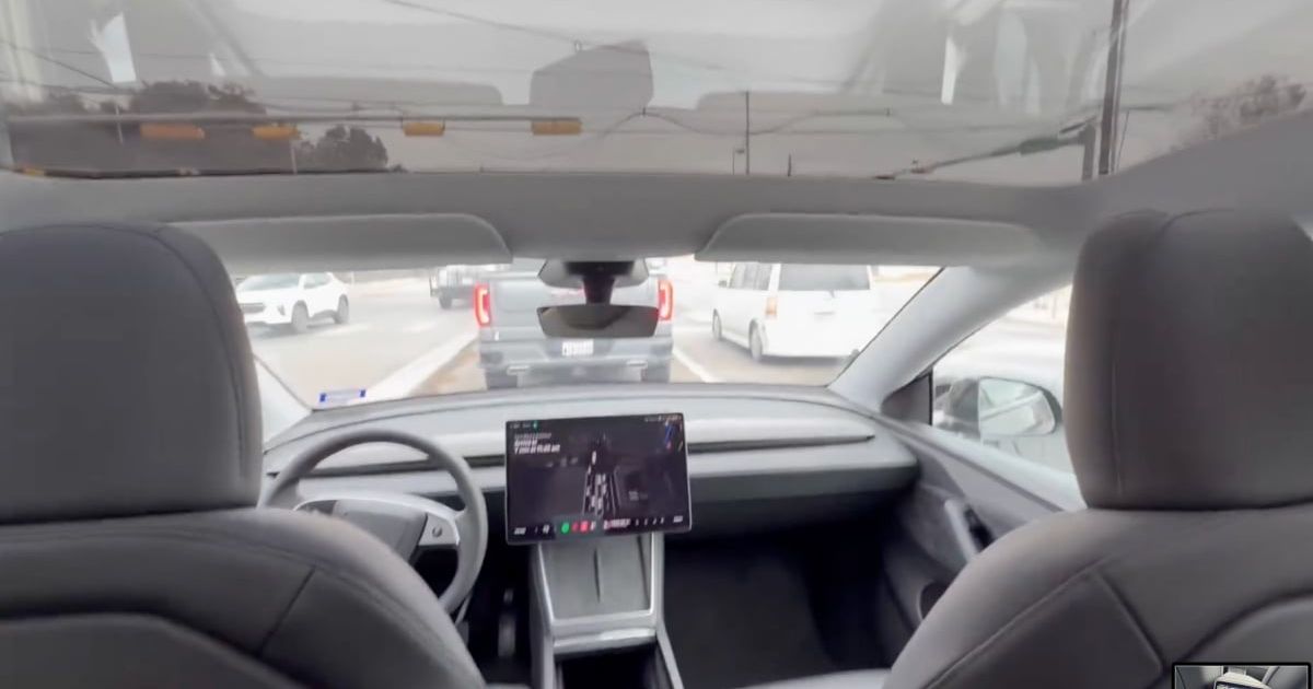 Tesla自駕計程車秘密武器曝光：遠端接管機制與Waymo技術路線大不同