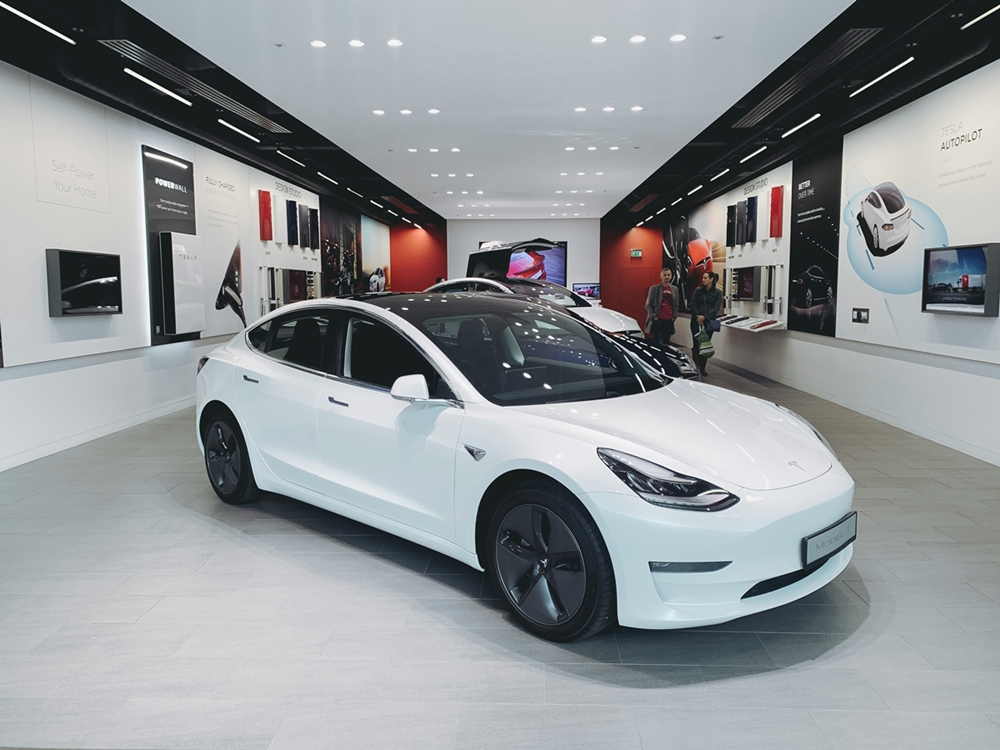歐洲電動車市場回溫！特斯拉銷量暴增203% 油價飆升成關鍵推手