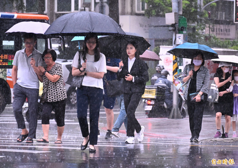 清明連假鋒面來襲 週五晚間起中北部防雷陣雨